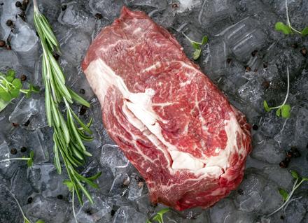 Como manter a carne e as aves frescas e seguras.