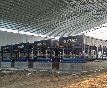 Implantação bem-sucedida de 4 grandes máquinas de gelo em bloco com capacidade diária de 160 toneladas.